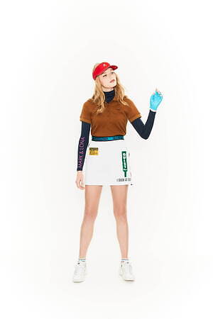 マーク ＆ ロナ(MARK & LONA) 2018-19年秋冬ウィメンズ&メンズコレクション  - 写真9