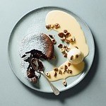 銀座三越のバレンタイン、ハート缶入りの“花びらチョコ”やシャインマスカットの“アロマ生チョコ”など｜写真12