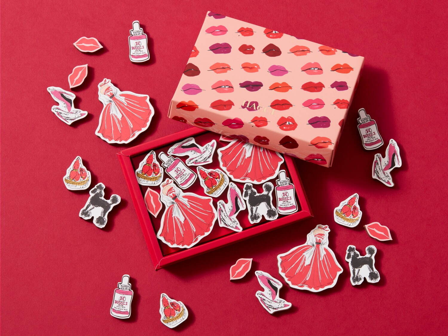 HACCIの22年バレンタインチョコレート、ピンクの箱に“ドレスやケーキ型”ハニーチョコをイン｜写真6