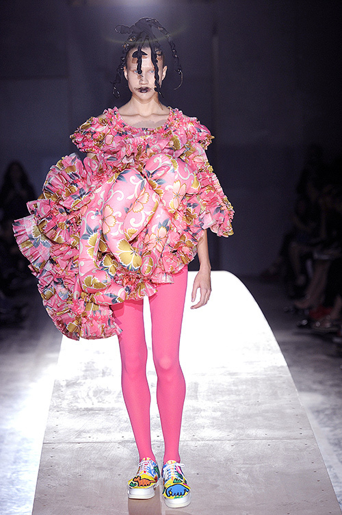 コム デ ギャルソン 2014春夏コレクション - 不屈の探求心が招いた「服を作る」という概念からの脱却 | 写真