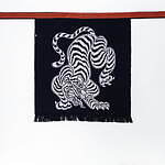 『百年前掛け』展 - 豊橋の職人が作る伝統的仕事着がアートピースに、人気クリエイターの前掛けは購入も｜写真16