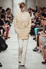 シャネル 2013-14年クルーズコレクション - 光とフェミニティ、スポーツスタイルが溶け合って｜写真1