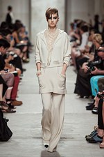 シャネル 2013-14年クルーズコレクション - 光とフェミニティ、スポーツスタイルが溶け合って｜写真2