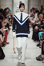 シャネル 2013-14年クルーズコレクション - 光とフェミニティ、スポーツスタイルが溶け合って｜写真7