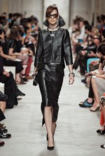 シャネル 2013-14年クルーズコレクション - 光とフェミニティ、スポーツスタイルが溶け合って｜写真60