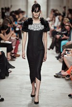 シャネル 2013-14年クルーズコレクション - 光とフェミニティ、スポーツスタイルが溶け合って｜写真70