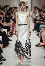 シャネル 2013-14年クルーズコレクション - 光とフェミニティ、スポーツスタイルが溶け合って｜写真73