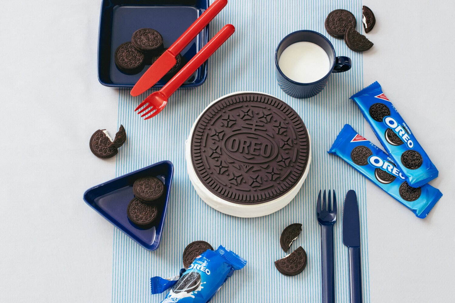 オレオ初の公式ブランドブック、オレオのスイーツレシピ＆“本物そっくり”クッキー型ポーチも｜写真4