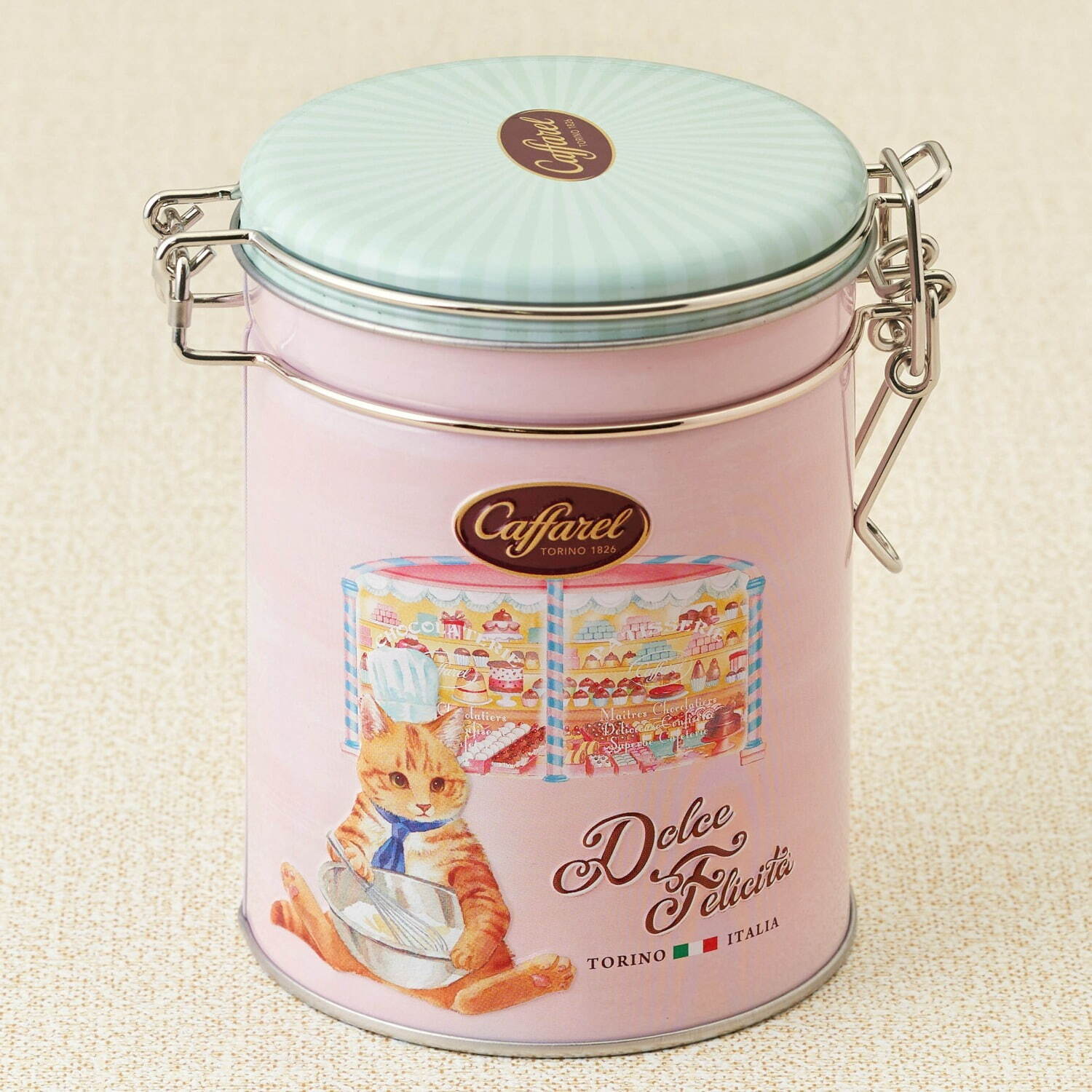 カファレル“ネコパティシエ”のマカロンカラースイーツ缶、プチサイズのチョコ＆キャンディをアソート｜写真5