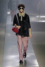 フェンディ 2022年秋冬コレクション - クラシックの伝統を打ち砕く、破壊的なテーラリング｜写真12