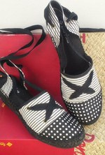 ストライプ バイ シアタープロダクツがストライプ柄を集めたストライプマーケットを開催｜写真1