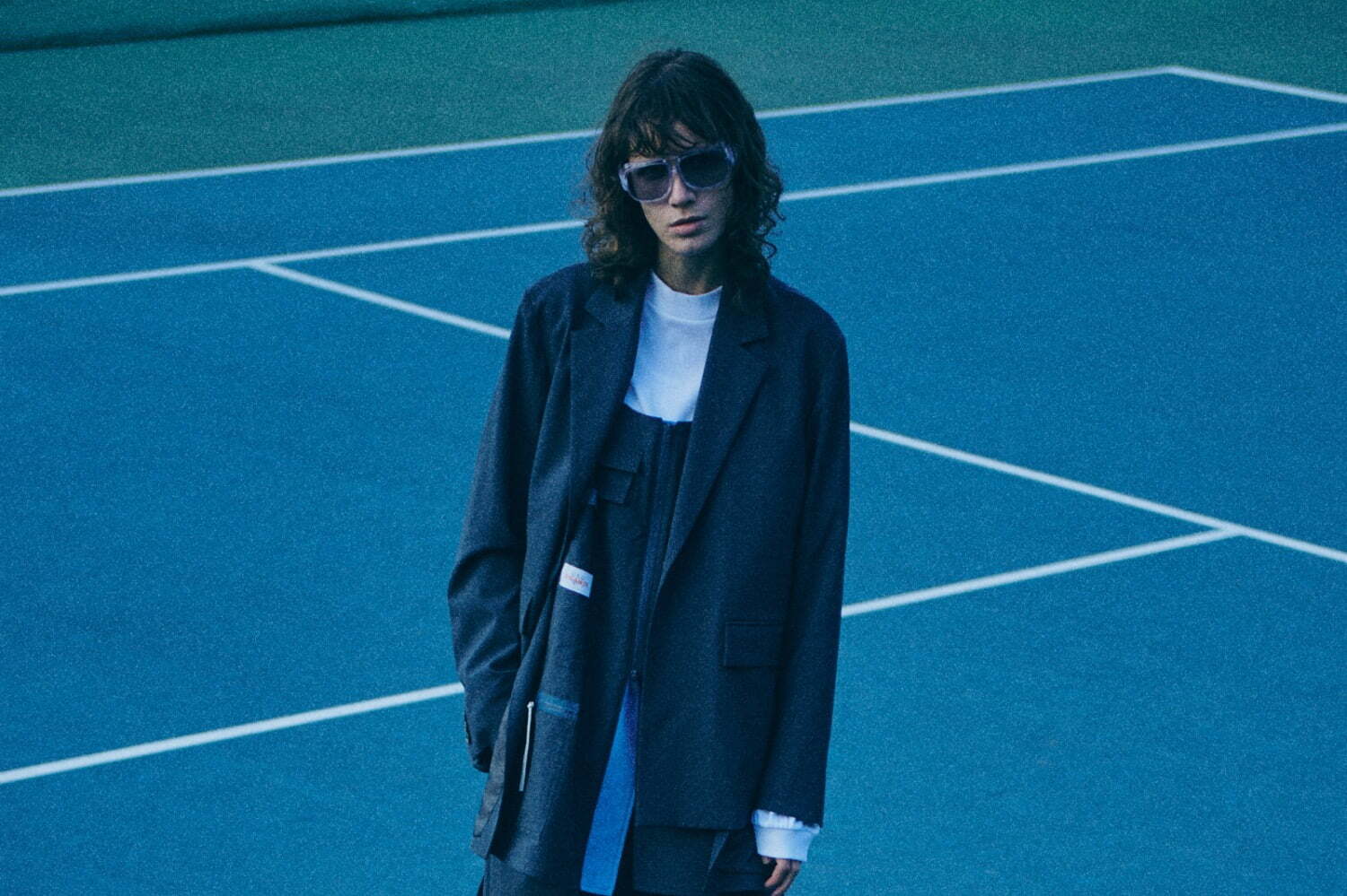 ディガウェルとウルが初コラボ、ジレをミックスしたジャケット＆軽やかに仕上げたバーシティジャケット