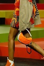 2022年春のミニバッグ、レディース人気ブランド“おしゃれのお供”になる小さめバッグはどれ？｜写真3