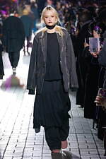 メゾン ミハラヤスヒロ 2022-23年秋冬コレクション - 90年代東京のカルチャーを再構築｜写真16