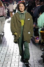 メゾン ミハラヤスヒロ 2022-23年秋冬コレクション - 90年代東京のカルチャーを再構築｜写真33