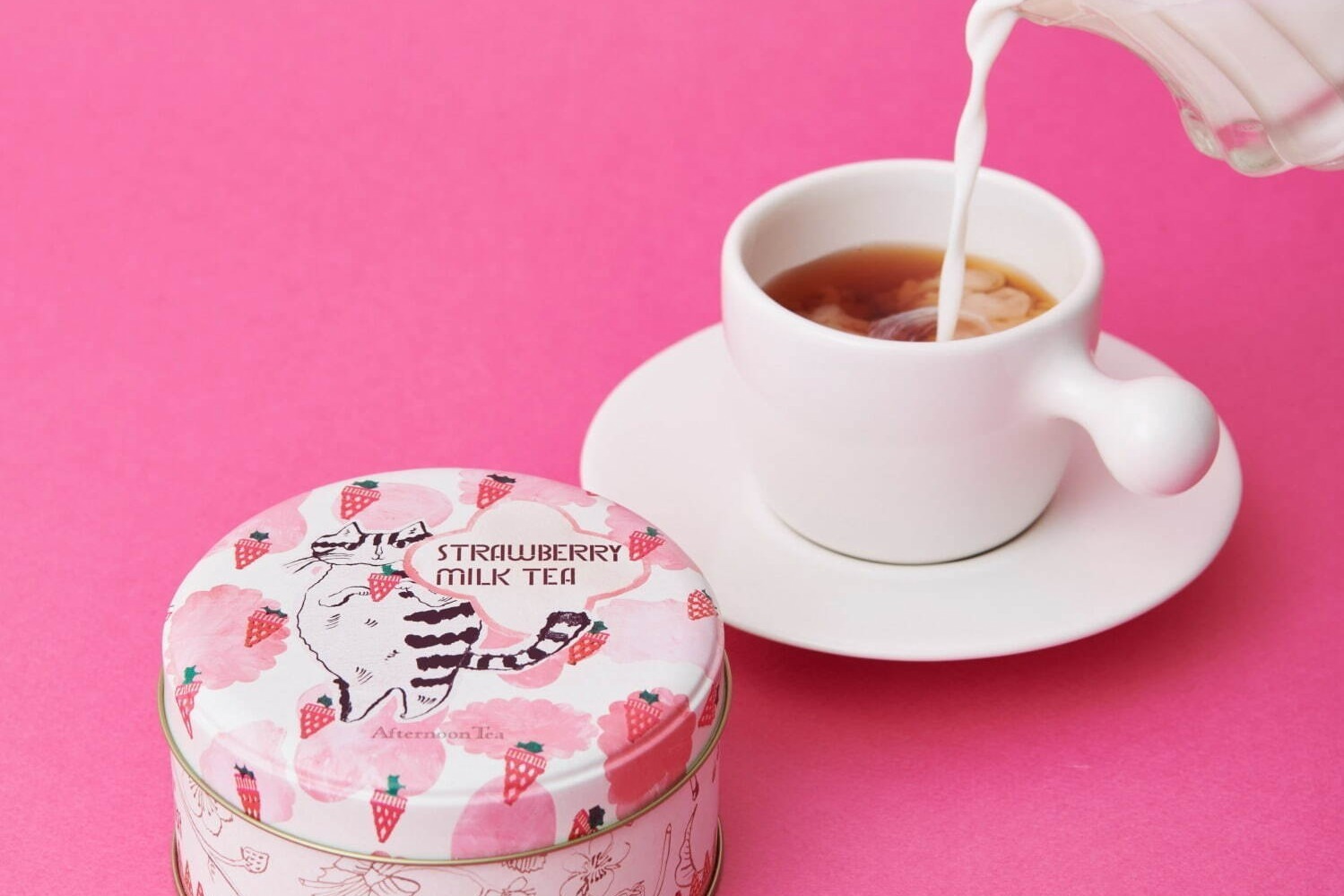 アフタヌーンティー・ティールーム“苺づくし”春限定紅茶＆いちごミルクあんの作りたてパイ