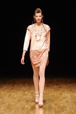 ユマコシノ2014年春夏コレクション - 自然の中に潜むコントラスト｜写真1