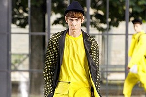 ジョン ガリアーノ 2014年春夏メンズコレクション - レイヤードで魅せるスポーツスタイル