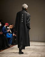 ヨウジヤマモト 2022年秋冬メンズコレクション - 19世紀の風景を重ねて、時を経た紳士の装い｜写真47