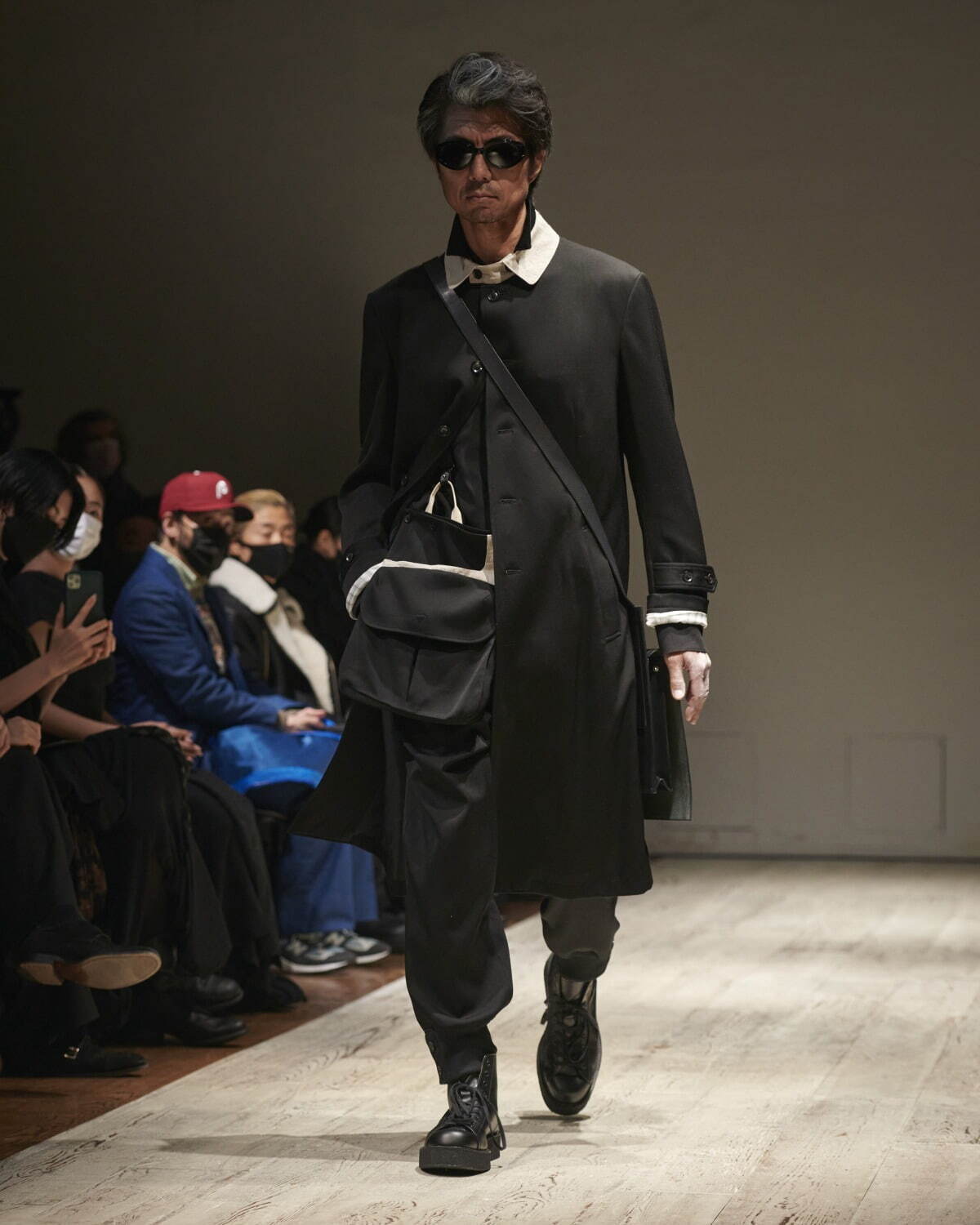 ヨウジヤマモト(Yohji Yamamoto) 2022-23年秋冬メンズコレクション  - 写真9