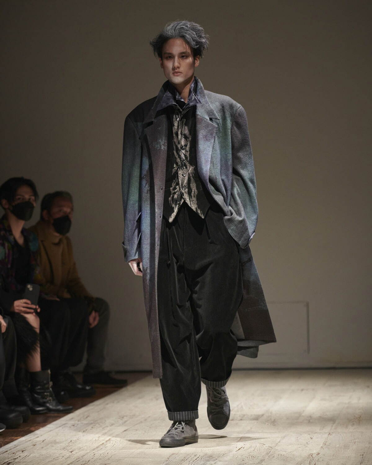 ヨウジヤマモト(Yohji Yamamoto) 2022-23年秋冬メンズコレクション  - 写真24