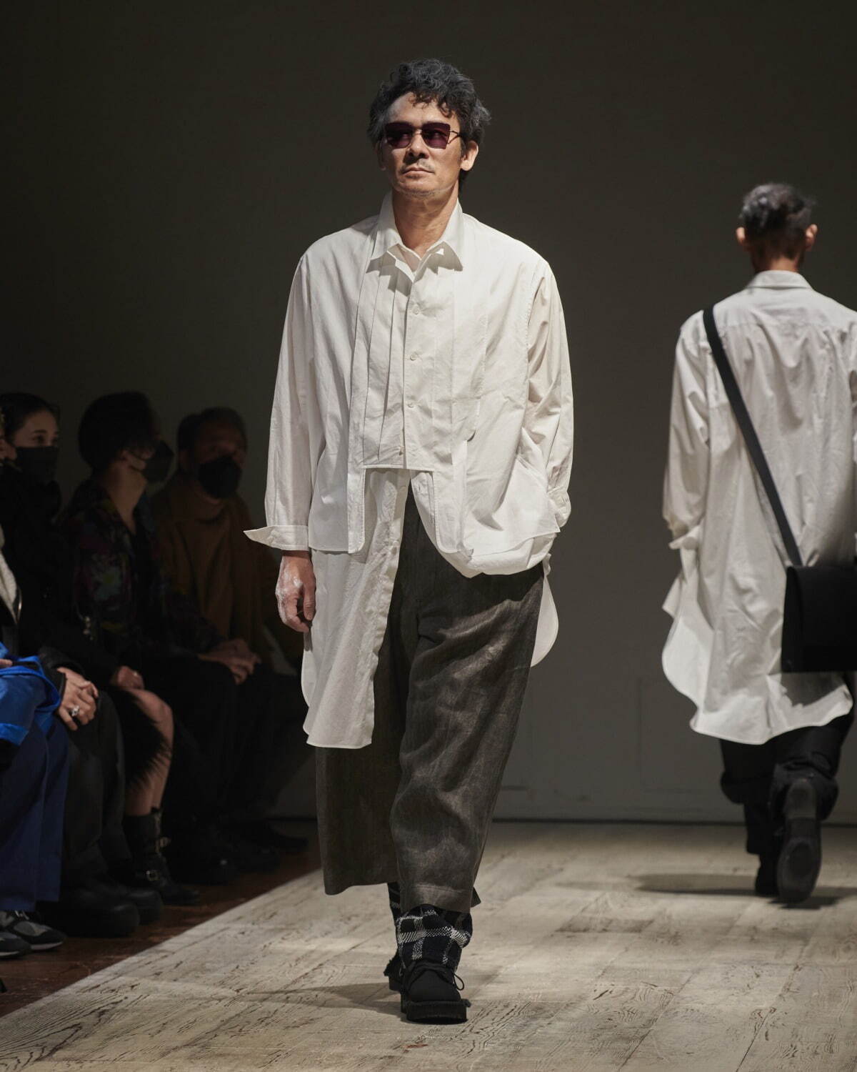 ヨウジヤマモト(Yohji Yamamoto) 2022-23年秋冬メンズコレクション  - 写真35