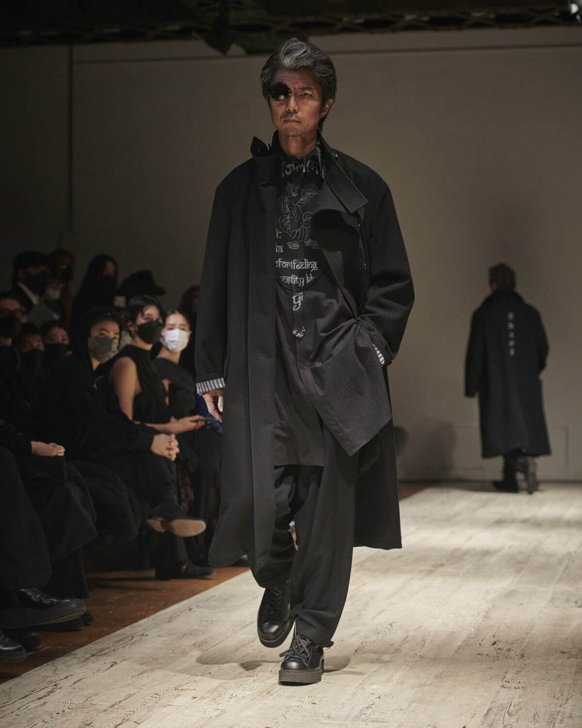 ヨウジヤマモト(Yohji Yamamoto) 2022-23年秋冬メンズコレクション  - 写真39