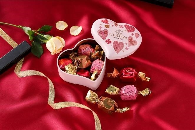セブン‐イレブン22年バレンタイン、ゴディバ“ハート缶”ショコラや“本物そっくり”フルーツチョコ｜写真3