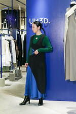 渋谷パルコ2022年春ワンピース、 プリンセスワンピ×正統派ジャケットの甘辛ミックスコーデなど｜写真4