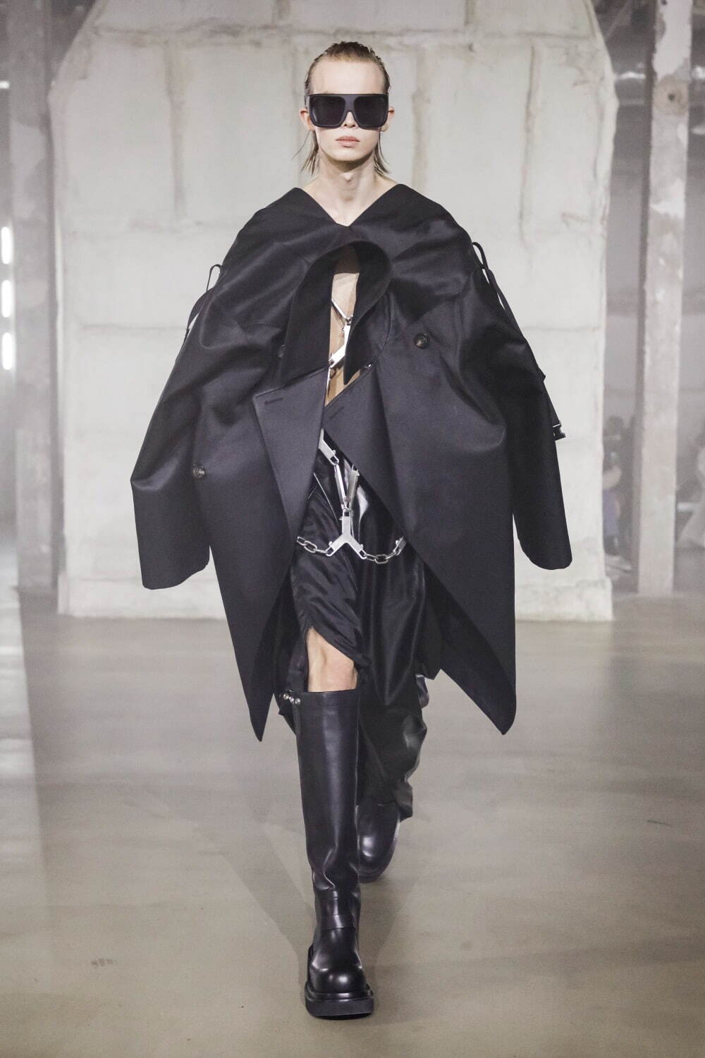 リック・オウエンス(Rick Owens) 2022-23年秋冬メンズコレクション  - 写真11