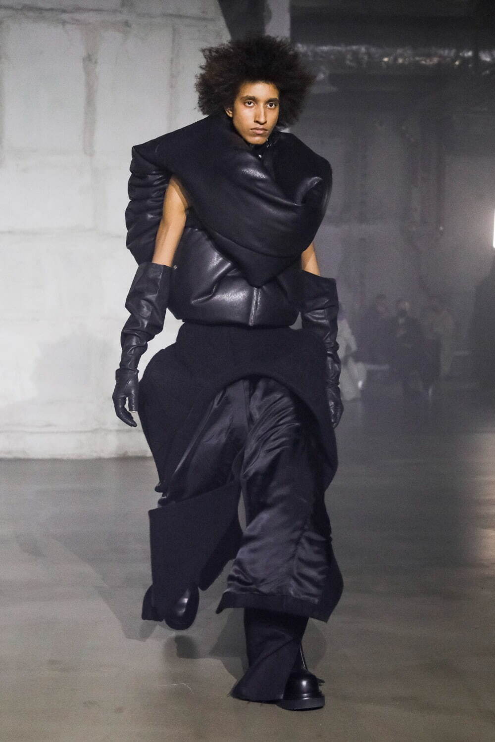 リック・オウエンス(Rick Owens) 2022-23年秋冬メンズコレクション  - 写真12