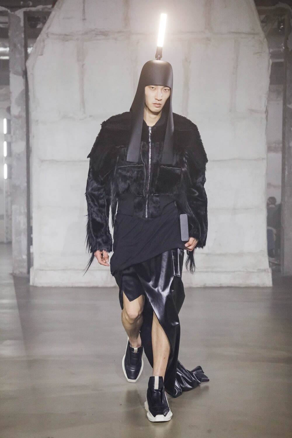 リック・オウエンス(Rick Owens) 2022-23年秋冬メンズコレクション 