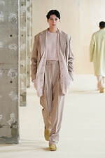 オーラリー 2022年秋冬コレクション - 光のあわい｜写真35