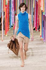 ロエベ 2022年秋冬コレクション - “変容された現実世界”を出発点に｜写真5