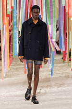 ロエベ 2022年秋冬コレクション - “変容された現実世界”を出発点に｜写真28