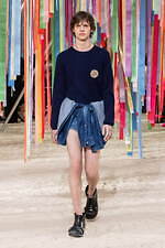 ロエベ 2022年秋冬コレクション - “変容された現実世界”を出発点に｜写真29