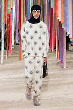 ロエベ 2022年秋冬コレクション - “変容された現実世界”を出発点に｜写真43