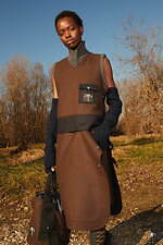 プラン シー 2022-23年秋冬コレクション、屋外の自由な空気を感じて｜写真9