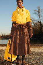 プラン シー 2022-23年秋冬コレクション、屋外の自由な空気を感じて｜写真23