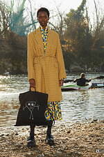 プラン シー 2022-23年秋冬コレクション、屋外の自由な空気を感じて｜写真25