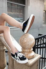 VANS新作“ソールが取り外しできる”フリルスニーカー＆ギンガムチェック柄シューズ｜写真23