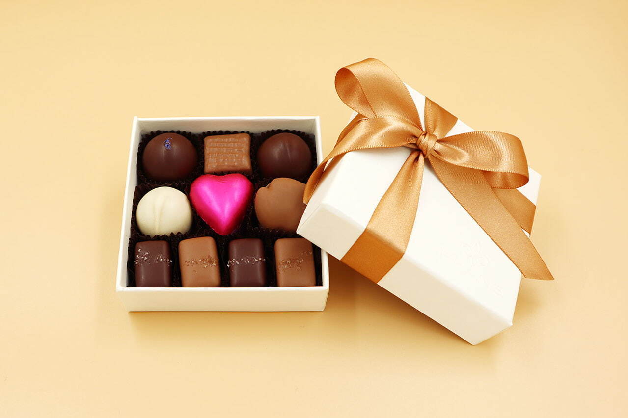 フランズ チョコレートの22年バレンタイン“ソルトキャラメル”や“ウーロンティー”のチョコアソート｜写真2