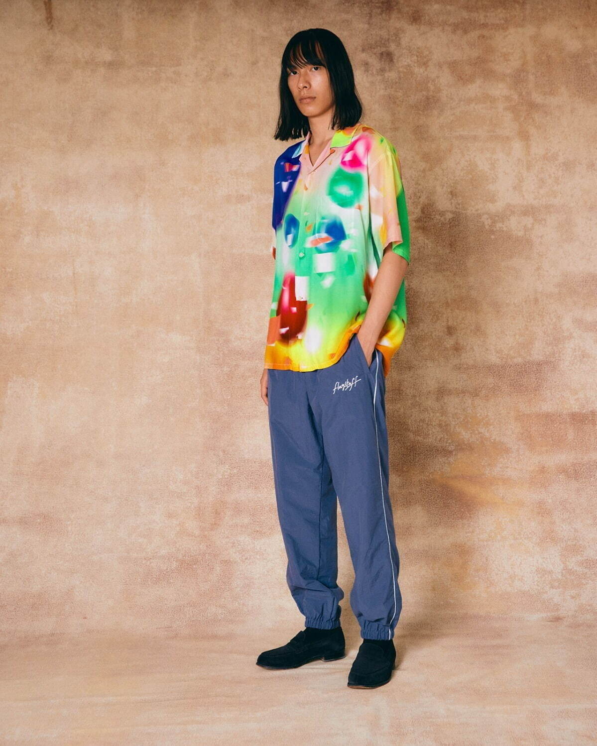 メンズの半袖シャツ特集 大人カジュアルなシャツの選び方から柄シャツの着こなし方まで ファッションプレス