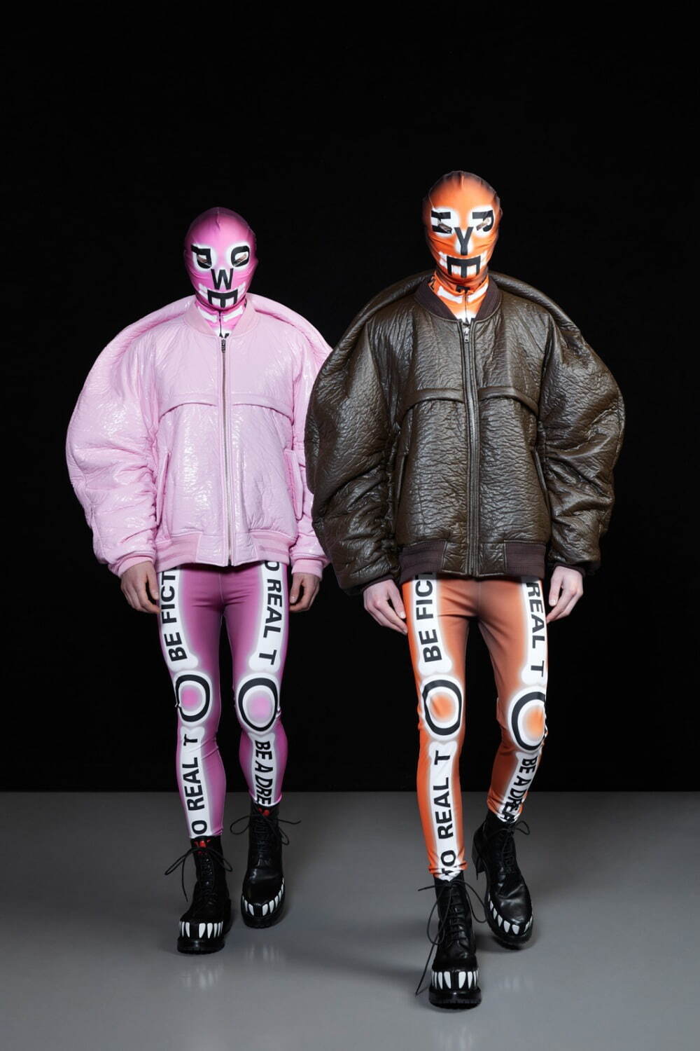 ウォルター ヴァン ベイレンドンク(Walter Van Beirendonck) 2022-23年秋冬ウィメンズ&メンズコレクション  - 写真19