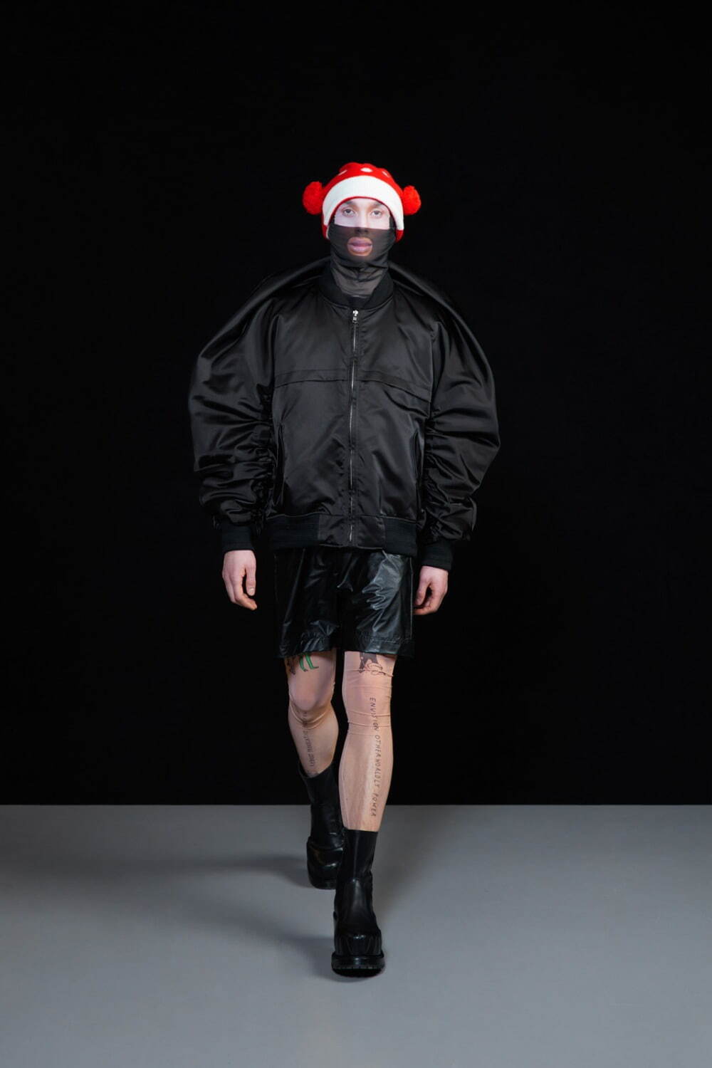 ウォルター ヴァン ベイレンドンク(Walter Van Beirendonck) 2022-23年秋冬ウィメンズ&メンズコレクション  - 写真37