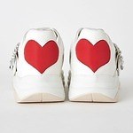 プラス ダイアナのバレンタイン限定スニーカー、ハートモチーフ×キラキラビジューバックル｜写真4