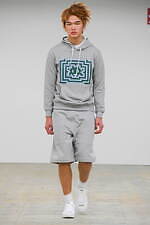 コム デ ギャルソン・シャツ 2022年秋冬コレクション - シャツの多層性と奥行き、インベーダーとのコラボも｜写真13