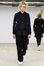 コム デ ギャルソン・シャツ 2022年秋冬コレクション - シャツの多層性と奥行き、インベーダーとのコラボも｜写真22