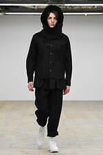 コム デ ギャルソン・シャツ 2022年秋冬コレクション - シャツの多層性と奥行き、インベーダーとのコラボも｜写真36