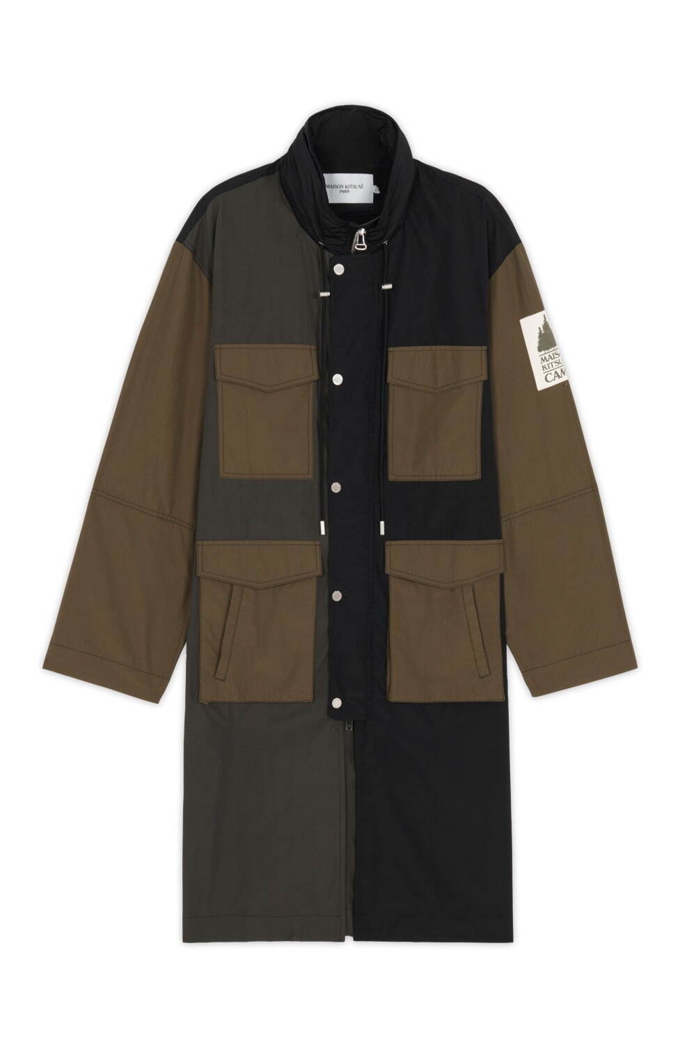 MULTIPOCKET RAINCOAT 99,000円